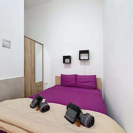 Modern With Private Jacuzzi & Garden, Wifi & Air Conditioning *